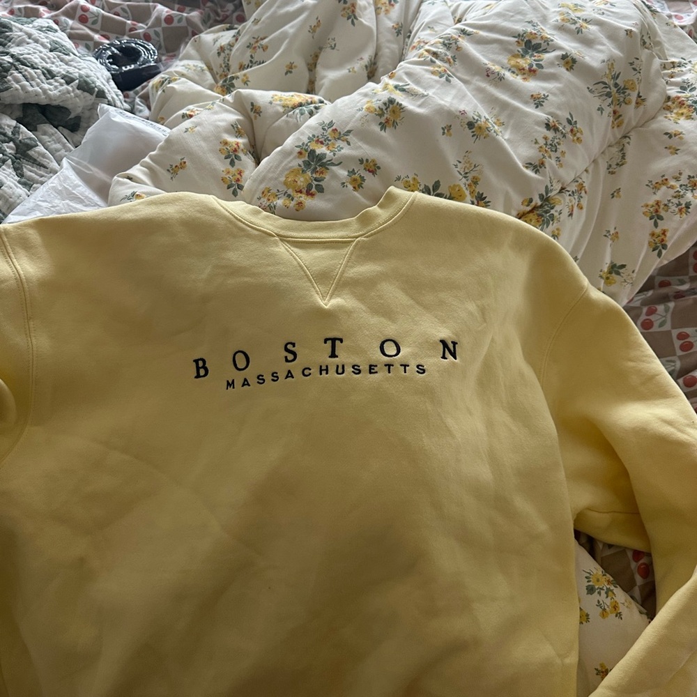 Gear For Sports Light Yellow Sweatshirt